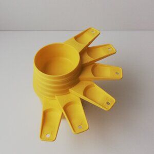 Vintage Tupperware Yellow Measuring Cups 6 Piece Set
